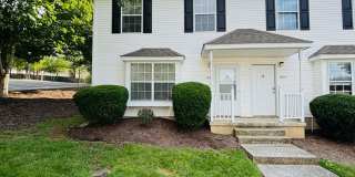 4 Bedroom 2.5 half Bath Townhouse Gallery 1