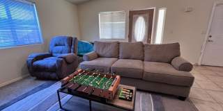 3 Br 2Ba House with Garage and fenced yard**FURNISHED** Gallery 6