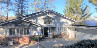 Lake Front Furnished Home, 3 bed, 4 bath in Lake Wildwood, Penn Valley, CA Gallery 1