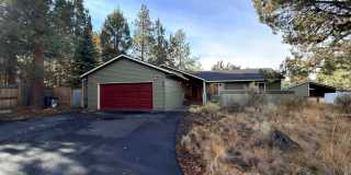 SEASONAL FURNISHED SHORT TERM RENTAL Offering Great Vibe! ALL UTILITIES PAID BY THE SELLER... Gallery 1