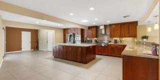 Amazing Scottsdale Luxury home! 5 bedrooms 4 baths! Gallery 16