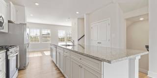 7550 JOHNNYCAKE Road Gallery 12