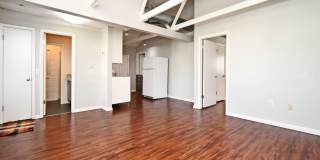 2 Bedroom, 1 Bath -  Colonial Town Gallery 7