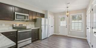 Center Pointe Townhomes Gallery 8
