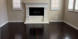 Gorgeous Home Overlooking Lake and Mountain Views!! Gallery 5