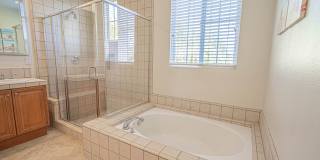 4 Bedroom Home for Rent in The Woodlands! Gallery 36