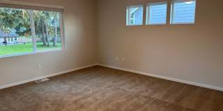 Beautiful Spanaway Home! Apply Today Gallery 23