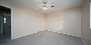 4613 N. 2nd Street Gallery 14