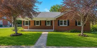 208 N Lewis Court Gallery 1