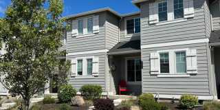 Gorgeous newer townhome in SE Bend! Gallery 1