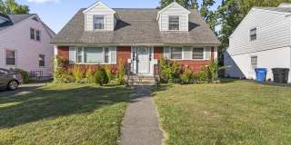 321 Hackett Blvd unit: 2 Gallery 1