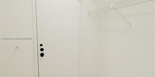 6921 Environ Blvd Gallery 5