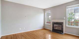 22616 WELBORNE MANOR Square Gallery 12
