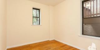 2323 North Kedzie Boulevard Gallery 10