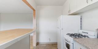 Uptown West Apartments Gallery 16