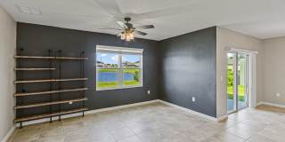 For Rent: Lakefront 4-Bedroom 2-Bathroom Home in Lakeside Palms Gallery 31