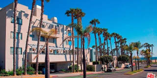 120 Ocean Park Blvd Gallery 1