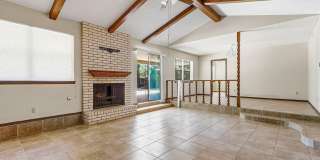 744 CRESTA MIRA Drive Gallery 4