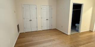 130 SPRINGWOOD Drive unit: Rental Unit Gallery 14