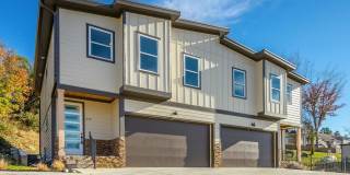 650 Ladd Avenue Gallery 1