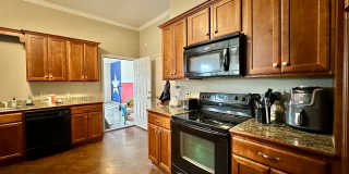Spacious 4BR/3BA Baylor Bubble Home Minutes from Campus! Gallery 7