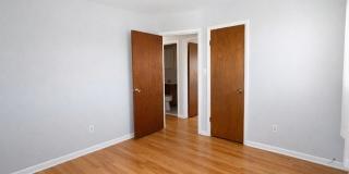 6301 Broad St Gallery 14