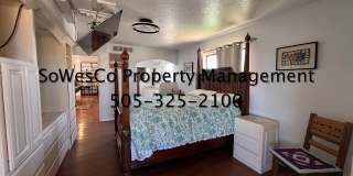 FULLY FURNISHED 4 Bedroom 2 Bath with Breathtaking Views Gallery 13