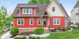 Great location, less than one mile from Historic Downtown Franklin. Gallery 1