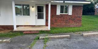 Cozy Duplex Unit Available NOW! Gallery 17