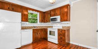 Three Bedroom with Basement! Gallery 5
