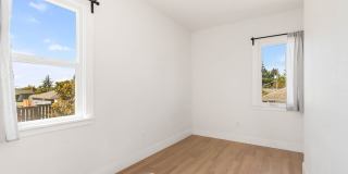 4 Bedroom West Seattle View Retreat | Fully Remodeled Home with Sound Views & RV Parking Gallery 19