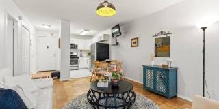 5225 Pooks Hill Road Gallery 3