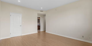 2175 S Beverly Glen Blvd Gallery 31