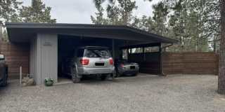 Fantastic location just steps from the Deschutes River and 1st St Rapids Park Gallery 1