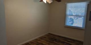 Cozy Aurora Condo Gallery 15