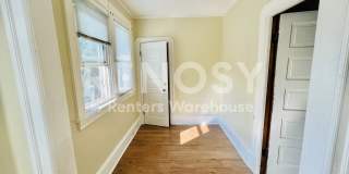 Spacious Upper-Level Duplex in the Heart of South Minneapolis. Gallery 10