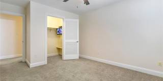 312 WESTMEADE Drive Gallery 10
