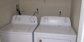 Middle River Townhome! Gallery 13