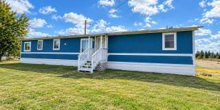 Peaceful Country Living Just Minutes from Cheney Gallery 1