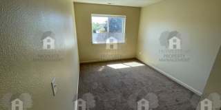 Perfect commuter location! Gallery 19