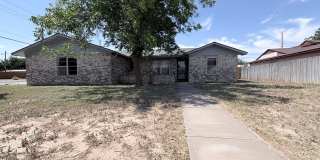 1300 Taylor Dr. Gallery 1