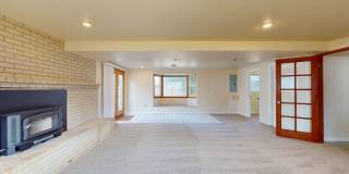 Application pending- Location, Location! - Four Bedroom house located minutes from Des Moines Waterfront Gallery 25