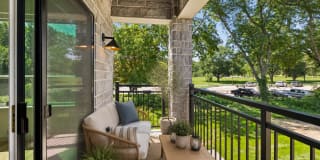 Allen Bay Apartments Gallery 3