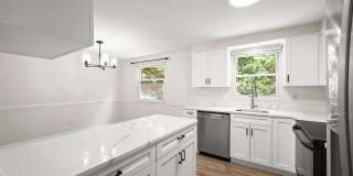 5435 THE BRIDLE Path Gallery 21