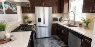 Furnished Oceanfront Rental – 1100 E. Ocean Blvd., Unit 13, Long Beach Gallery 1