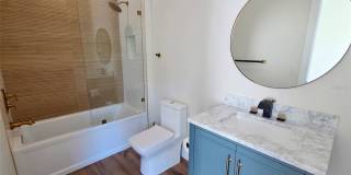 Bold Sarasota Bay Luxury Custom Home, 5 beds/4 baths, Private pool. Gallery 51