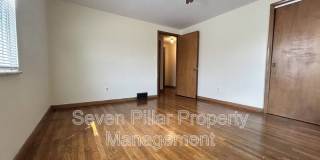 323 S Napoleon Ave Gallery 22