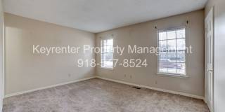 Beautiful 2bed/2bath Duplex!! Gallery 13