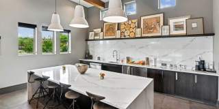 Avalon Benbrook Gallery 17