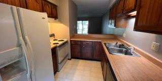 2 Bed/1.5 Bath Townhome in Iowa City! Gallery 3